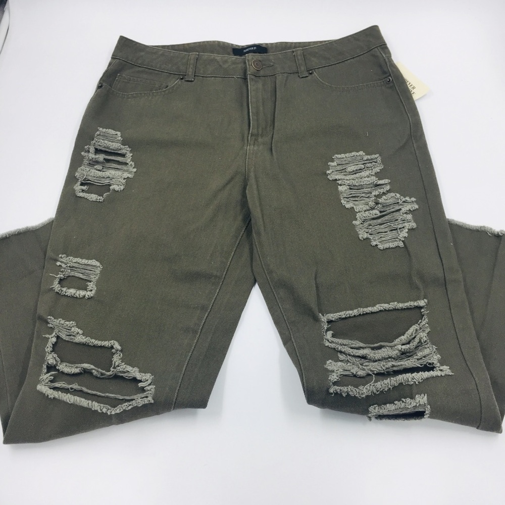 NWT HP 🎉 Forever 21 Destructed Denim Cropped Straight Leg Jeans 27 Green